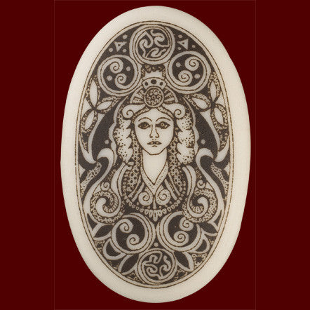 Brigantia Oval Pendant